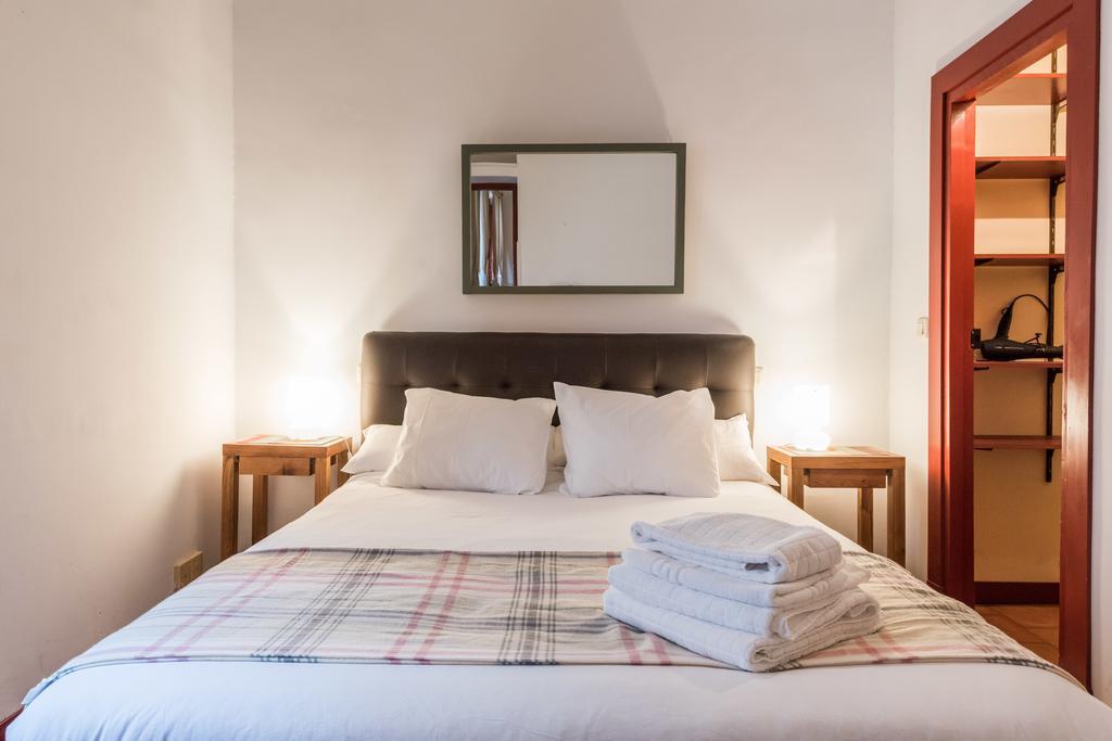 Apartamentos Madrid Centro W Buitenkant foto