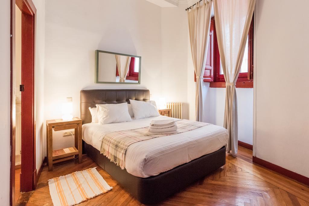Apartamentos Madrid Centro W Buitenkant foto