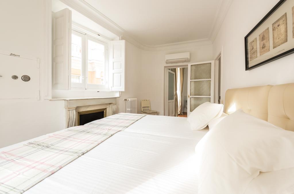 Apartamentos Madrid Centro W Buitenkant foto