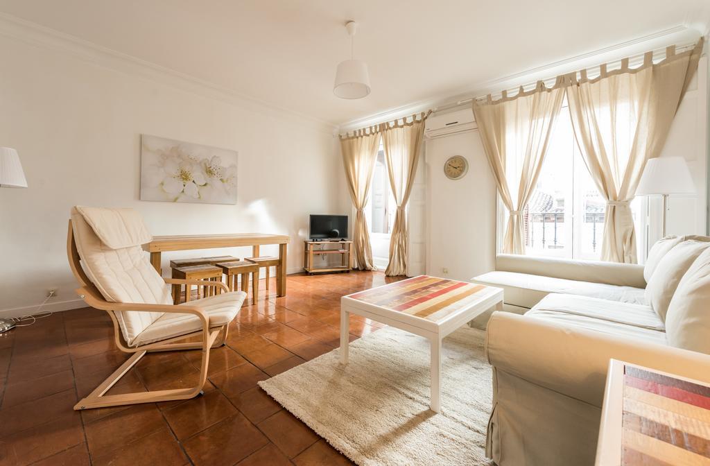 Apartamentos Madrid Centro W Buitenkant foto