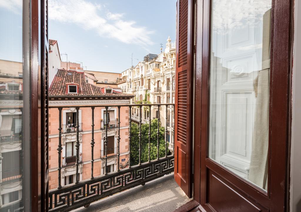 Apartamentos Madrid Centro W Buitenkant foto