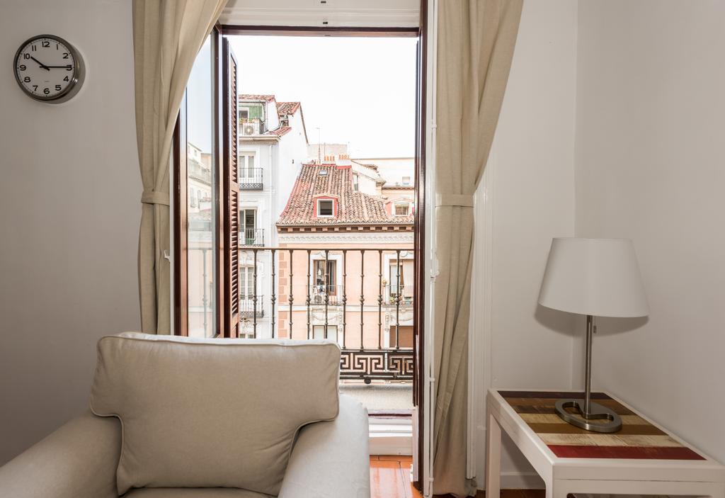 Apartamentos Madrid Centro W Buitenkant foto