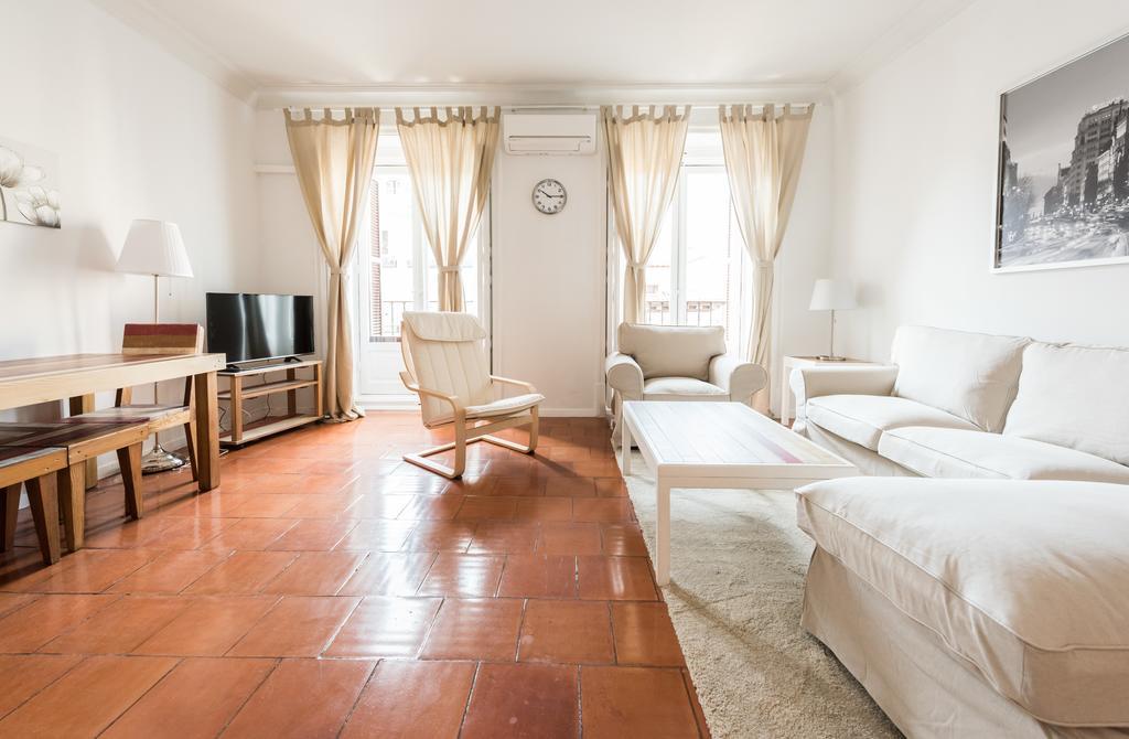Apartamentos Madrid Centro W Buitenkant foto