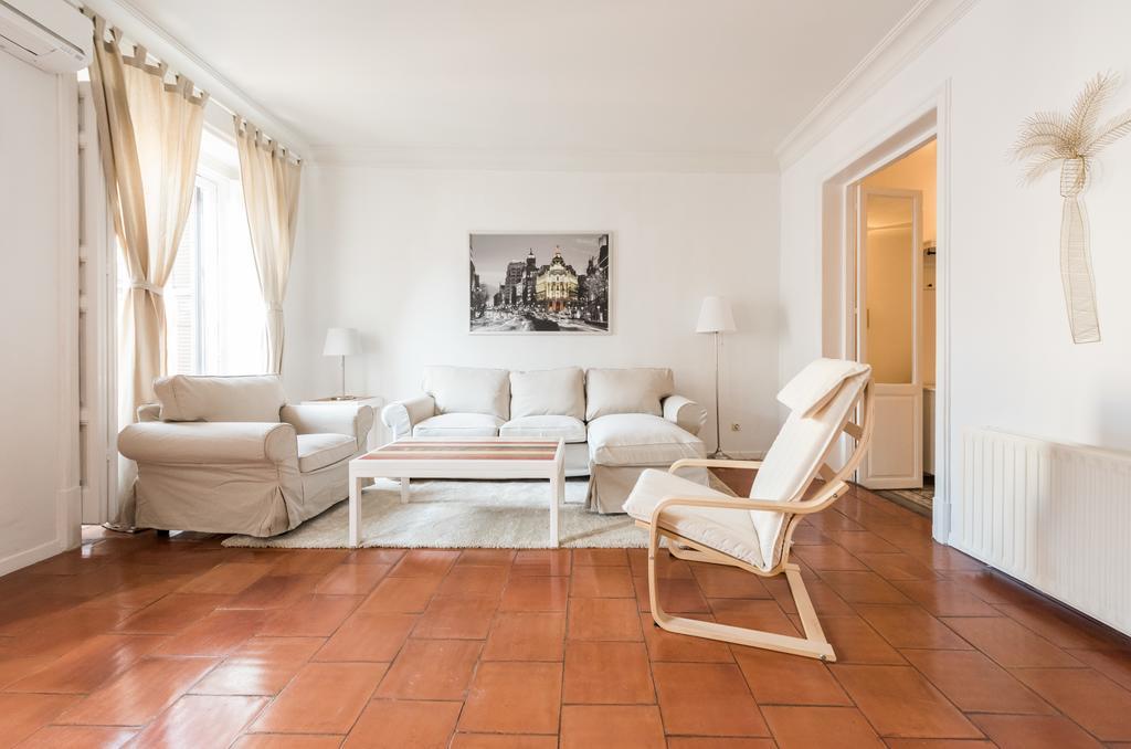 Apartamentos Madrid Centro W Buitenkant foto