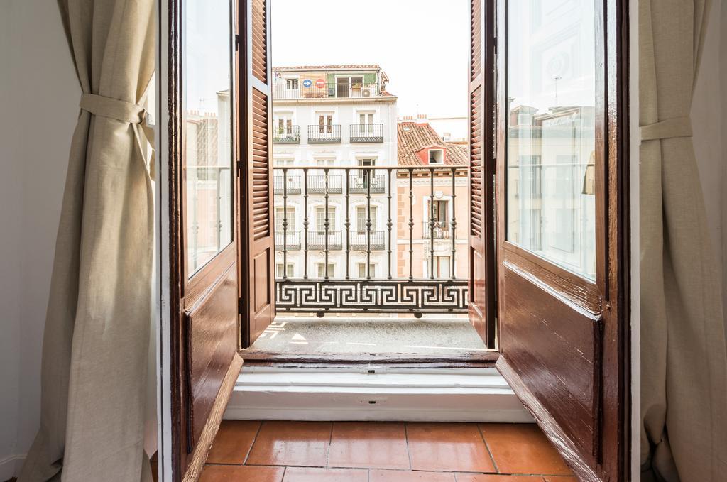Apartamentos Madrid Centro W Buitenkant foto