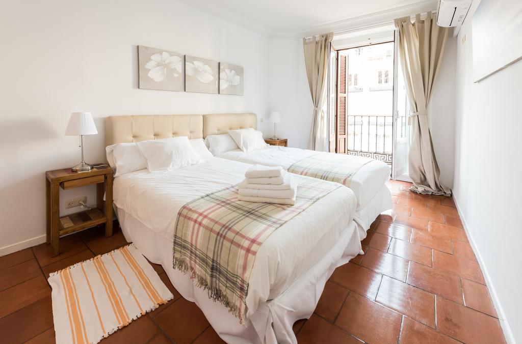 Apartamentos Madrid Centro W Buitenkant foto