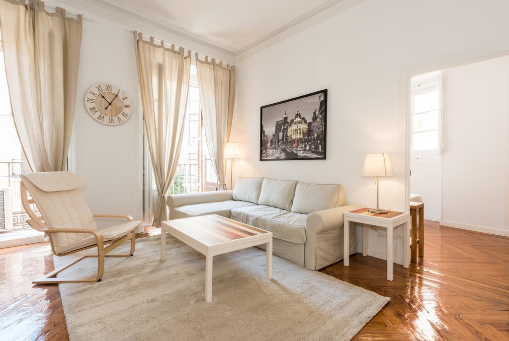 Apartamentos Madrid Centro W Buitenkant foto