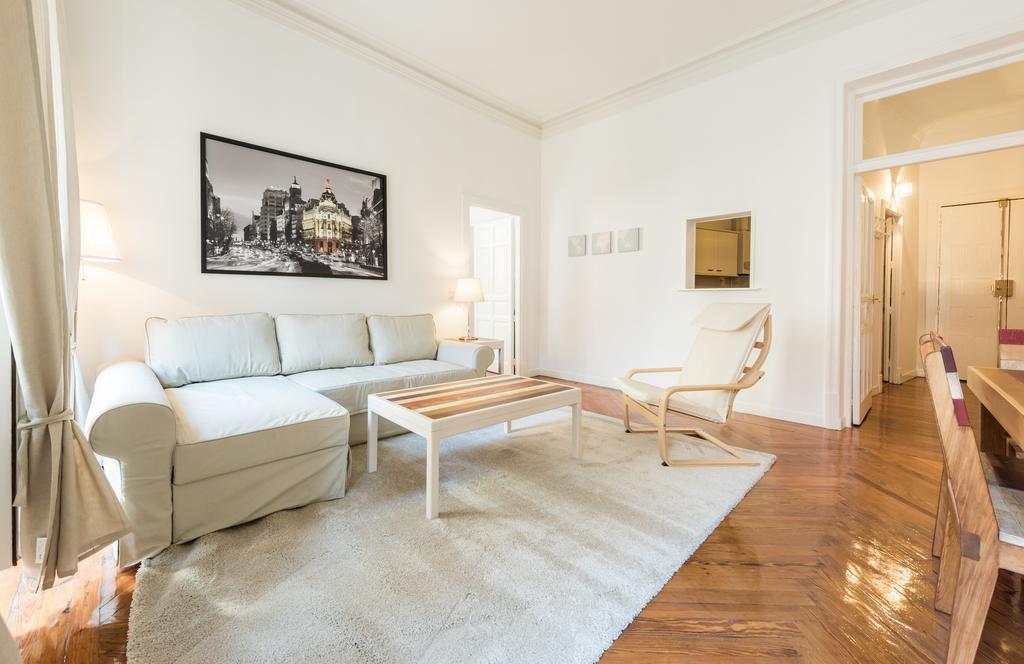 Apartamentos Madrid Centro W Buitenkant foto