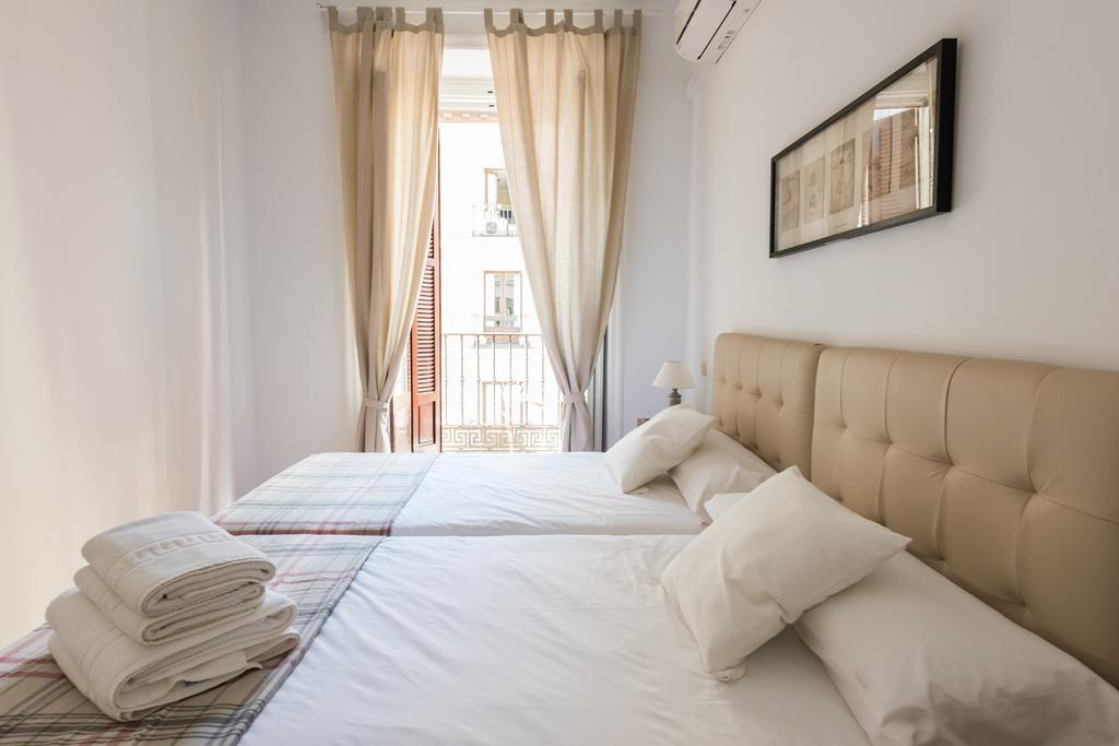 Apartamentos Madrid Centro W Buitenkant foto